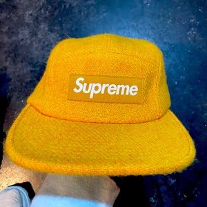 Supreme hat - box logo - never worn -